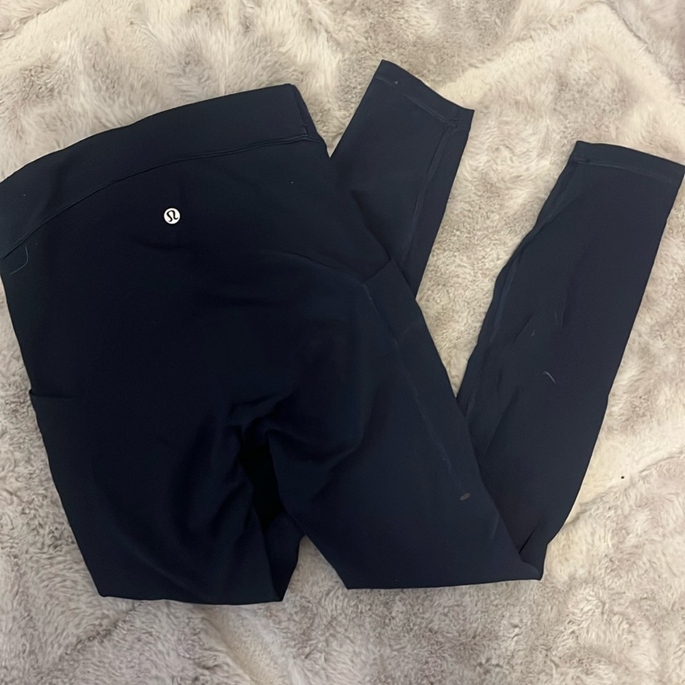Align Lululemon leggings with pockets
